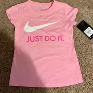 New girls Nike shirt